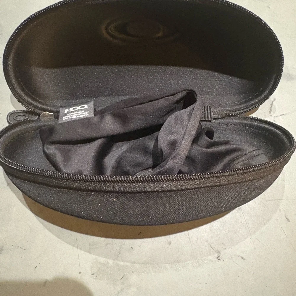 Oakley Sunglasses Eyeglasses Hard Zipper Black Case With Soft Cover - New